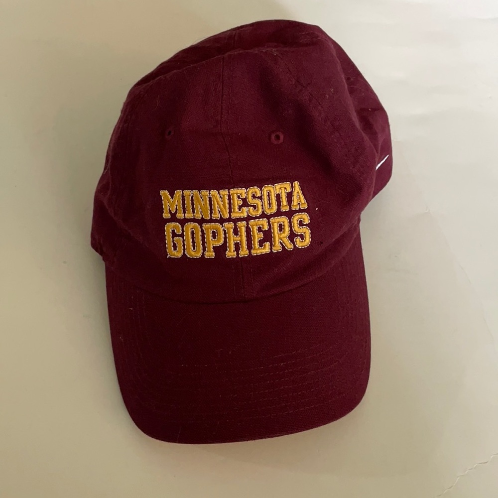 University if Minnesota Gophers baseball hat Nike